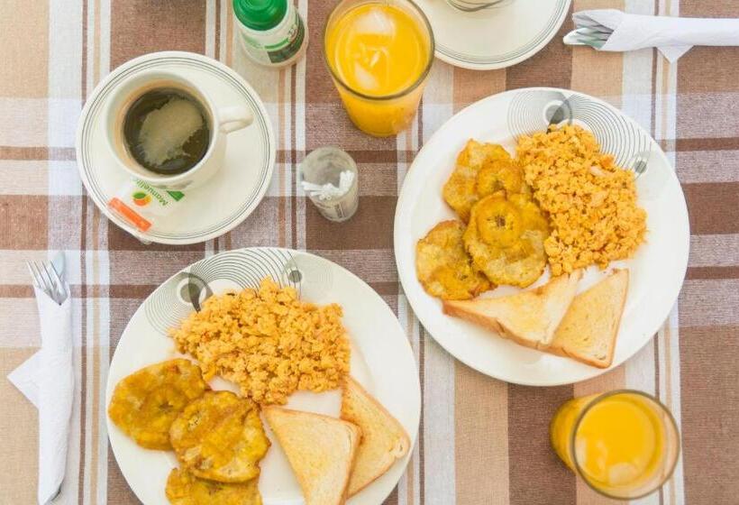 בית מלון כפרי Sunset Beach