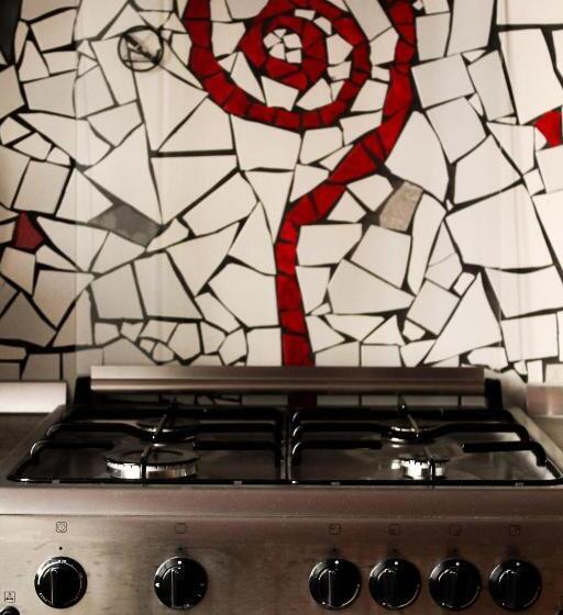 هاستل Cloud 9 Living