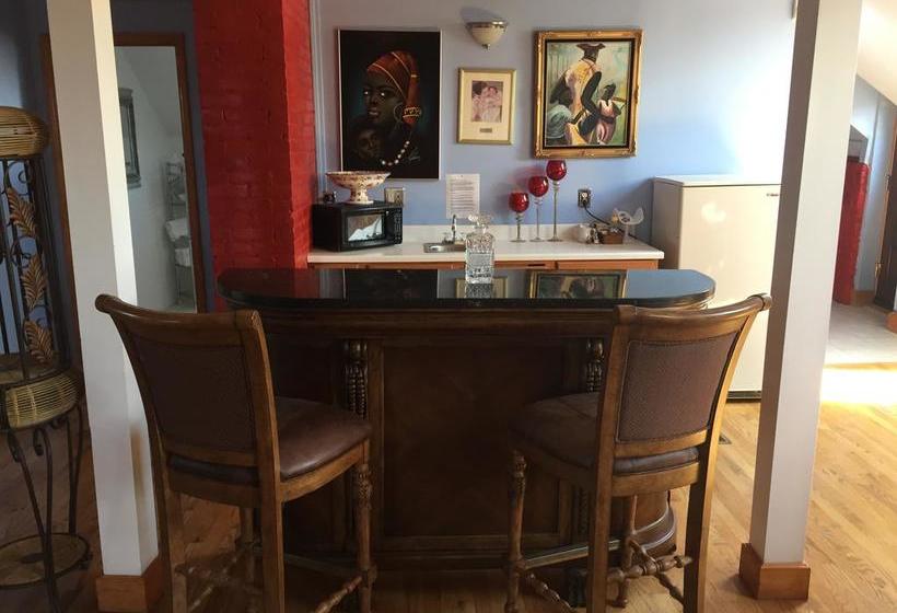 تختخواب و صبحانه 234 Winder St Inn