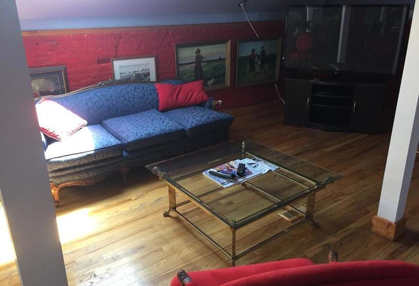 تختخواب و صبحانه 234 Winder St Inn