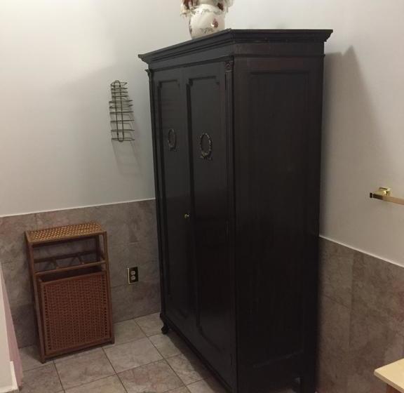 تختخواب و صبحانه 234 Winder St Inn