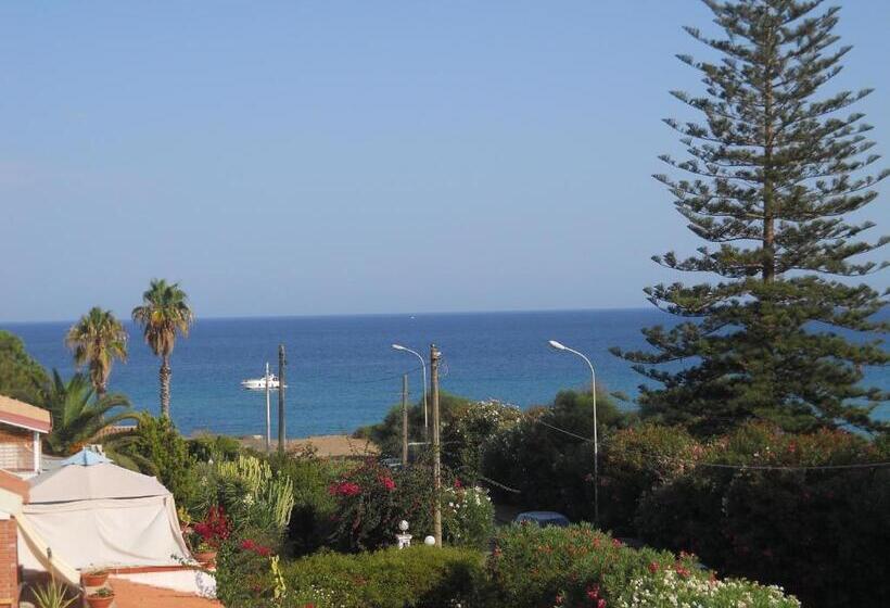 Nocleg ze śniadaniem Samoa Beach