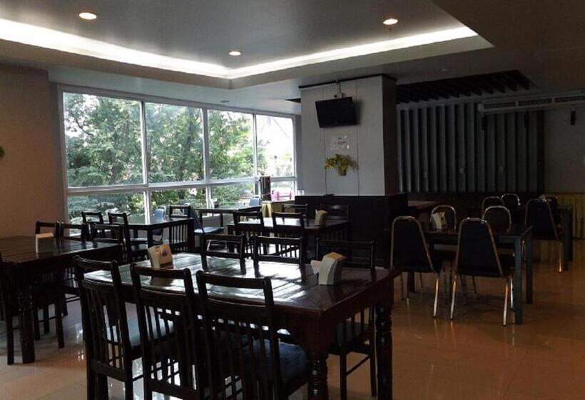 Отель Kmkwanphayao