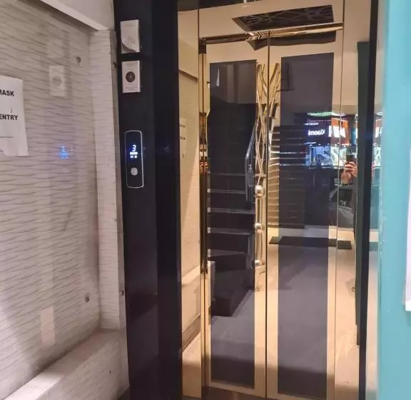 Hotelli Star Inn