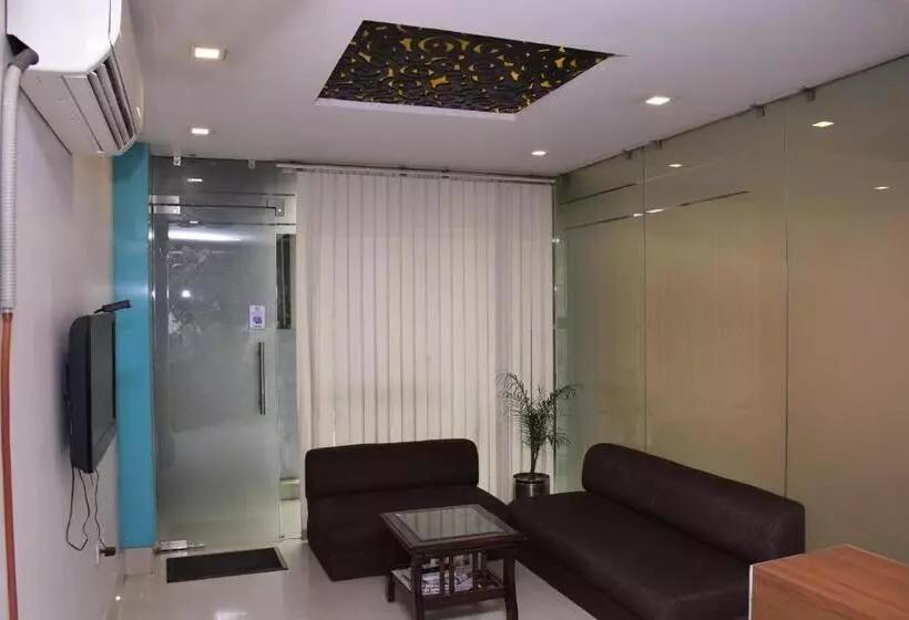 Hotelli Star Inn