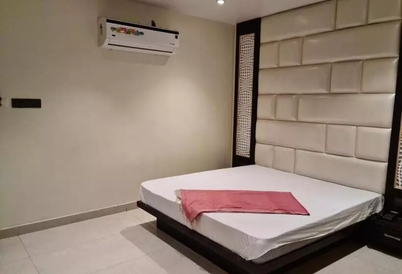 Hotelli Star Inn