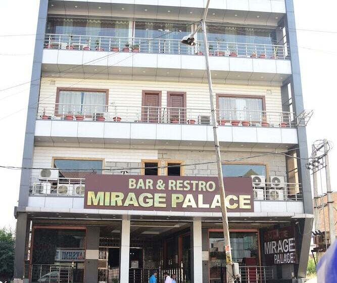 Hotelli The Mirage Palace