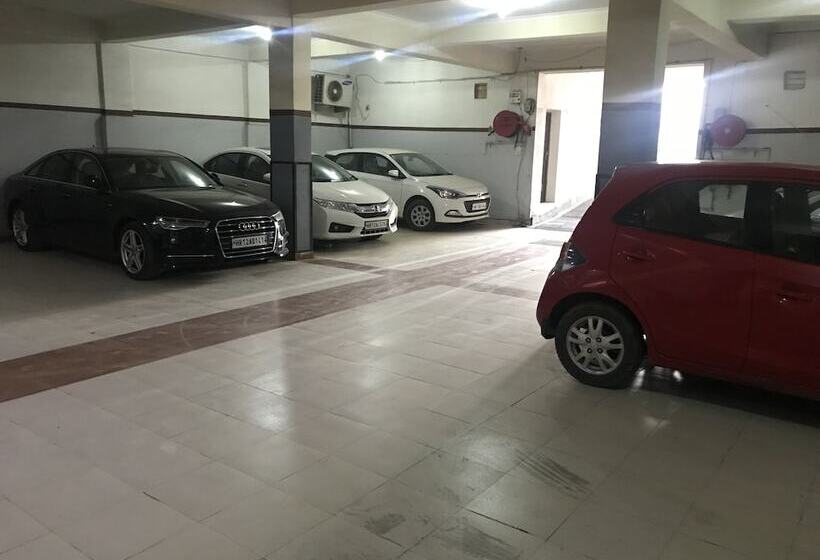 Hotelli The Mirage Palace