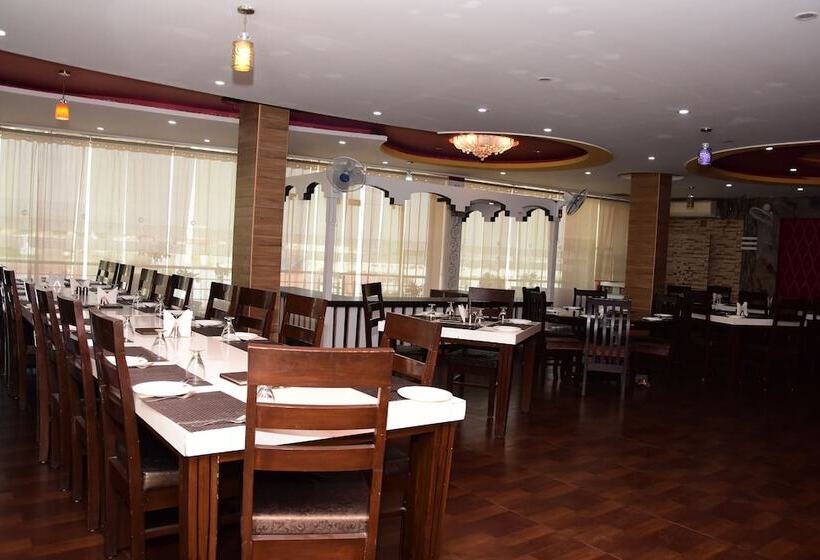 Hotelli The Mirage Palace