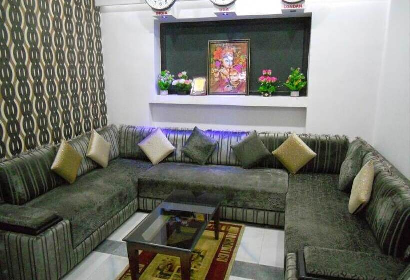 Hotelli The Mirage Palace