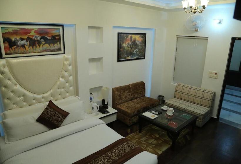 Hotelli The Mirage Palace