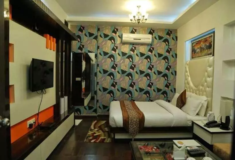 هتل The Mirage Palace