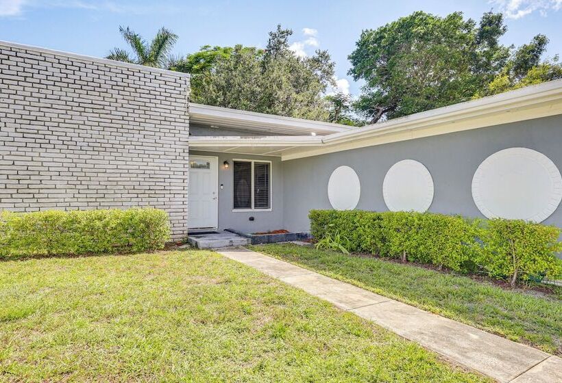 Ft Lauderdale Home: Ideal For Work, Leisure & Fun!