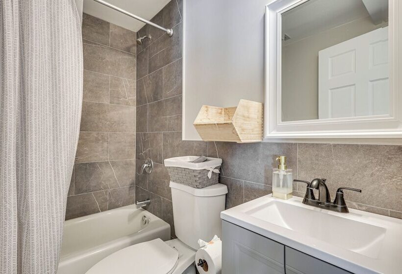 Ft Lauderdale Home: Ideal For Work, Leisure & Fun!