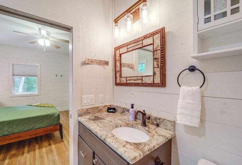 Pet Friendly West Jefferson Home W/ River View!