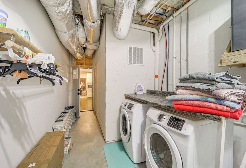 Pet Friendly West Jefferson Home W/ River View!