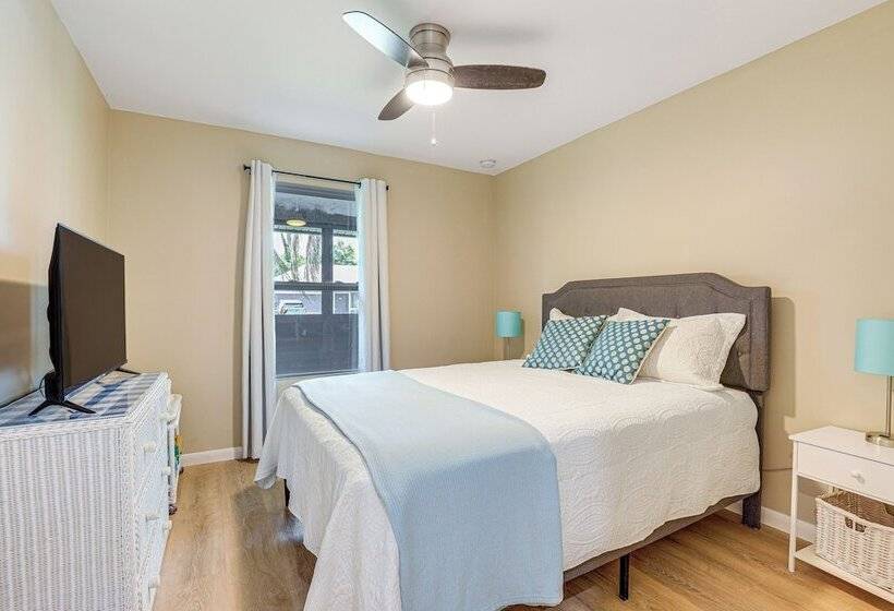 Port St Lucie Home W/ Patio + Grill: 7 Mi To Beach