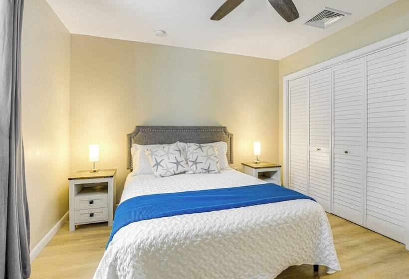 Port St Lucie Home W/ Patio + Grill: 7 Mi To Beach