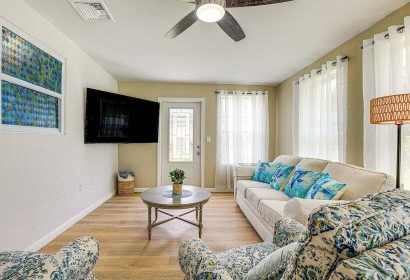 Port St Lucie Home W/ Patio + Grill: 7 Mi To Beach