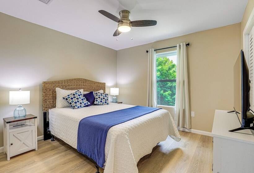 Port St Lucie Home W/ Patio + Grill: 7 Mi To Beach