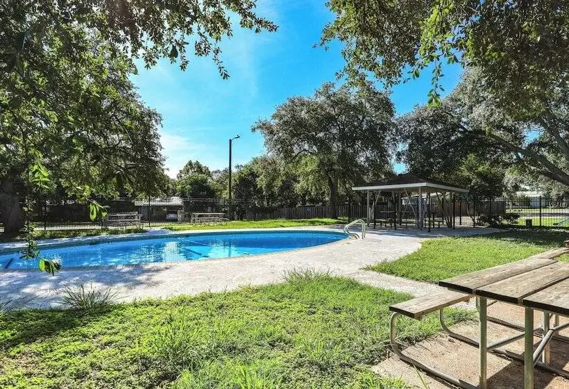 Relax, Swim & Explore: Home In Wimberley!