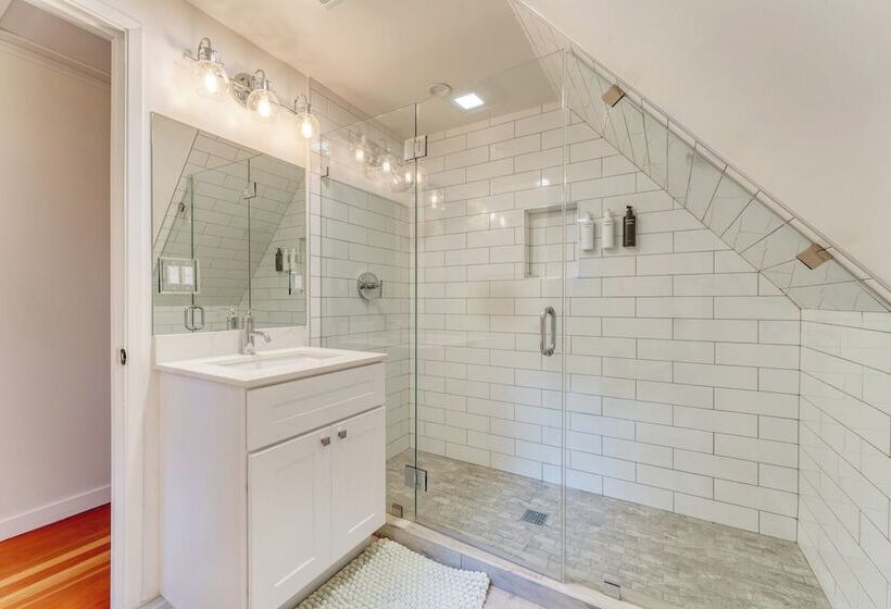 West Shore Lake House By Avantstay Ski Cabin W/ Backyard Sledding Hill!