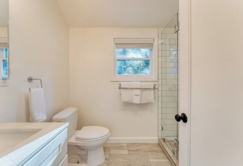 West Shore Lake House By Avantstay Ski Cabin W/ Backyard Sledding Hill!