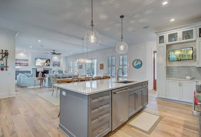 4 36th Avenue By Avantstay Chef S Kitchen, Rooftop & Pool!