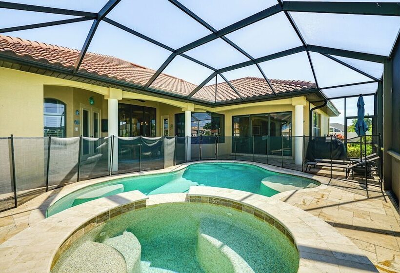 3 Mi To Beach: Cape Coral Escape W/ Private Pool