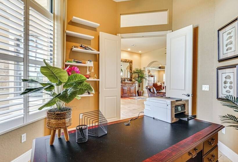 3 Mi To Beach: Cape Coral Escape W/ Private Pool