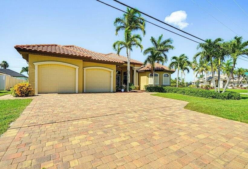 3 Mi To Beach: Cape Coral Escape W/ Private Pool