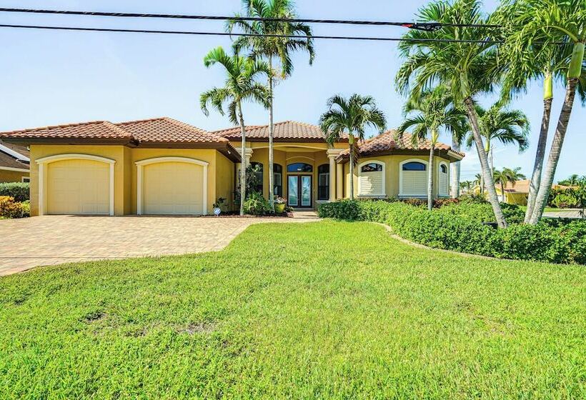 3 Mi To Beach: Cape Coral Escape W/ Private Pool