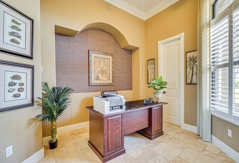 3 Mi To Beach: Cape Coral Escape W/ Private Pool