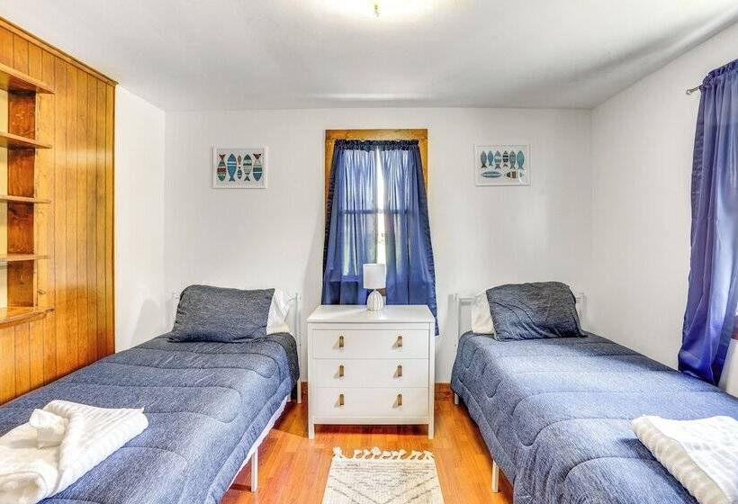 Charming Family Home: Walk To Downtown Bellefonte!