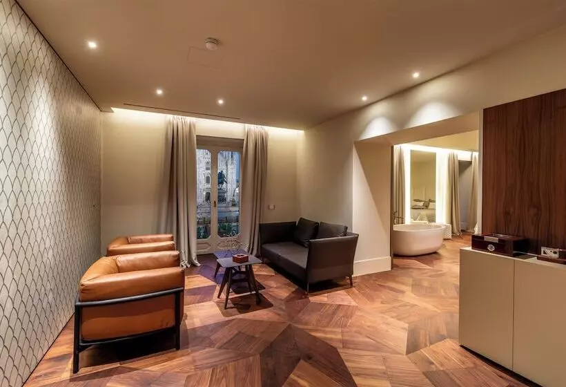 هتل Af Duomo   Milano Luxury Suites
