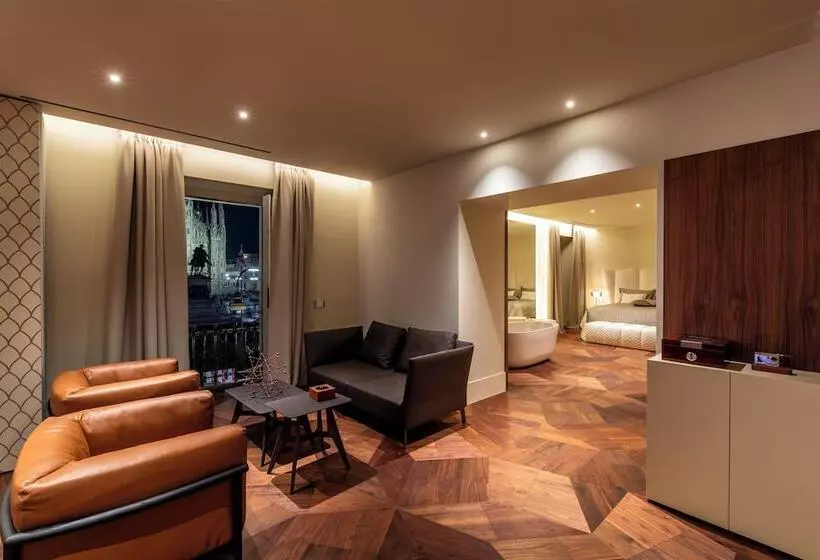 هتل Af Duomo   Milano Luxury Suites