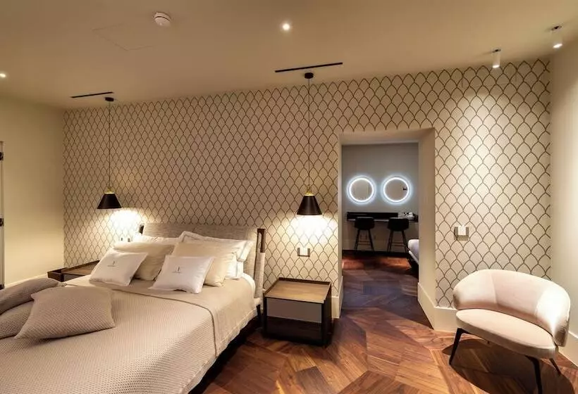 هتل Af Duomo   Milano Luxury Suites