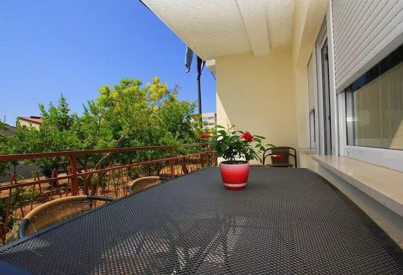 هتل Apartment Anica