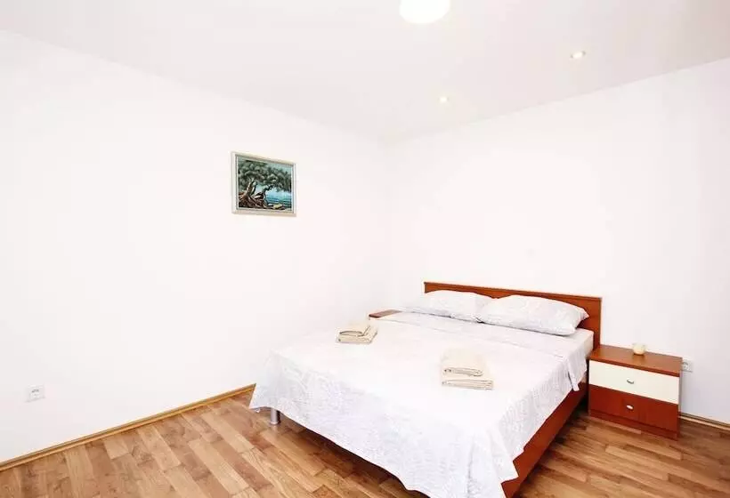 هتل Apartment Anica