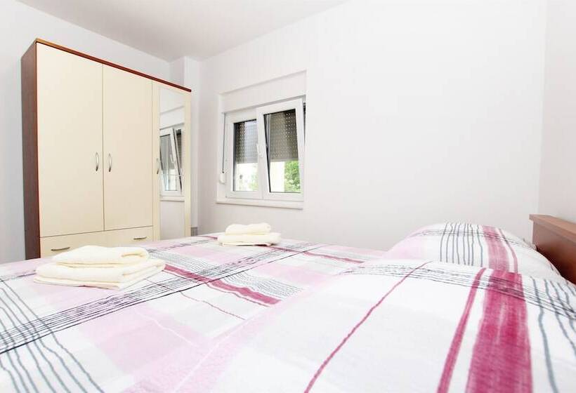 هتل Apartment Anica