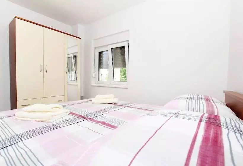 هتل Apartment Anica