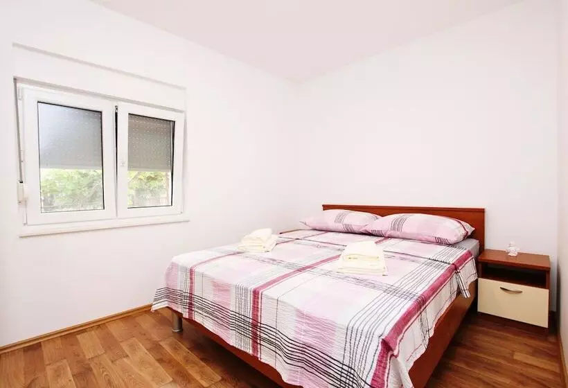 هتل Apartment Anica