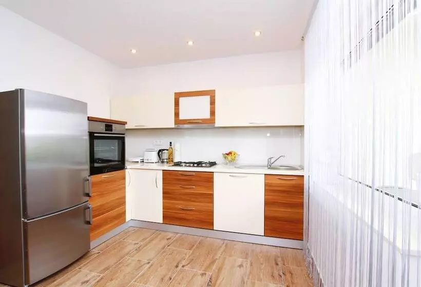 هتل Apartment Anica