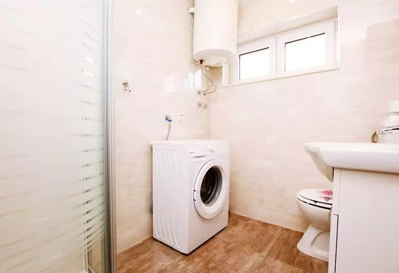 هتل Apartment Anica