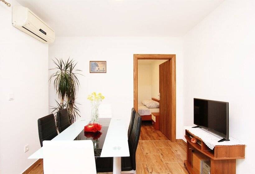 هتل Apartment Anica