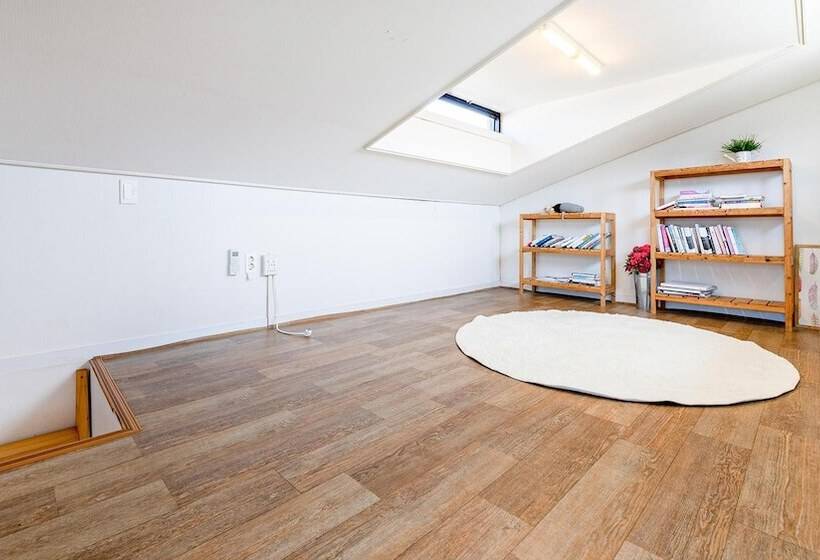 Jeju Damongchae Pension