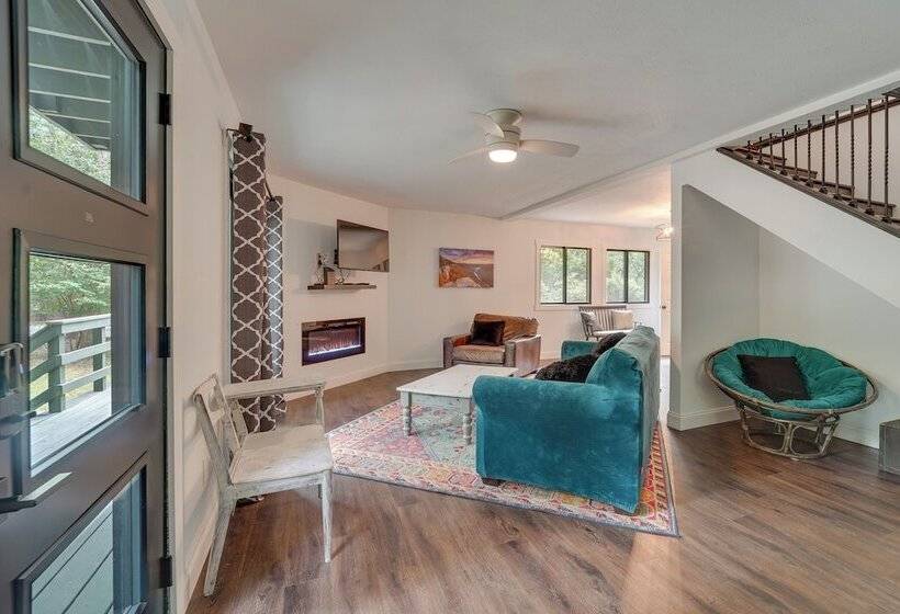 1 Mi To Massanutten Resort: Cabin W/ Fire Pit!