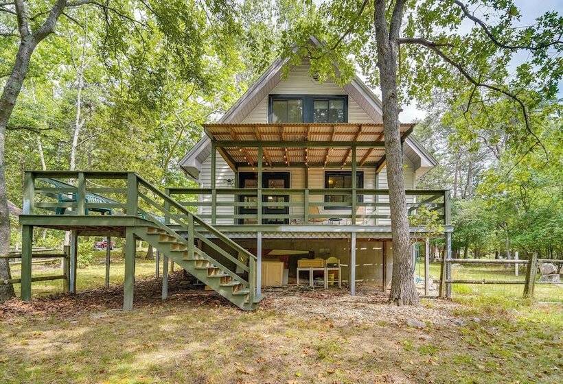 1 Mi To Massanutten Resort: Cabin W/ Fire Pit!