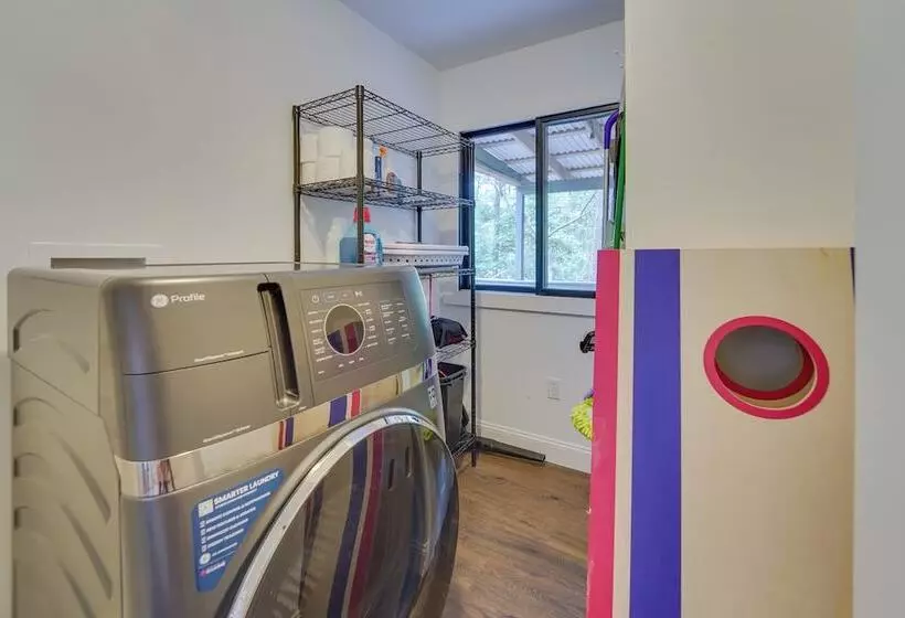 1 Mi To Massanutten Resort: Cabin W/ Fire Pit!