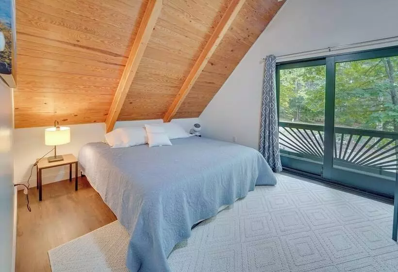 1 Mi To Massanutten Resort: Cabin W/ Fire Pit!